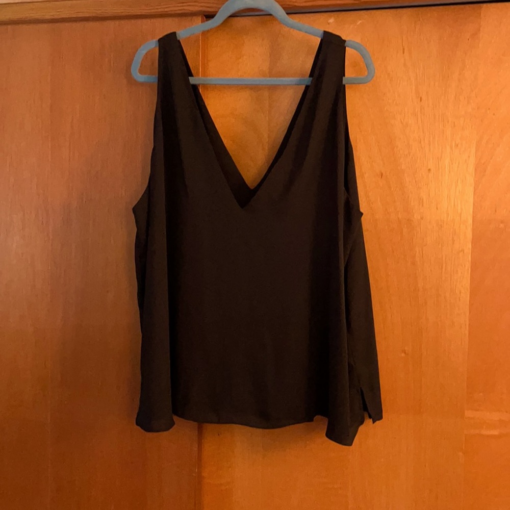 Gorgeous, elegant Leith tank top